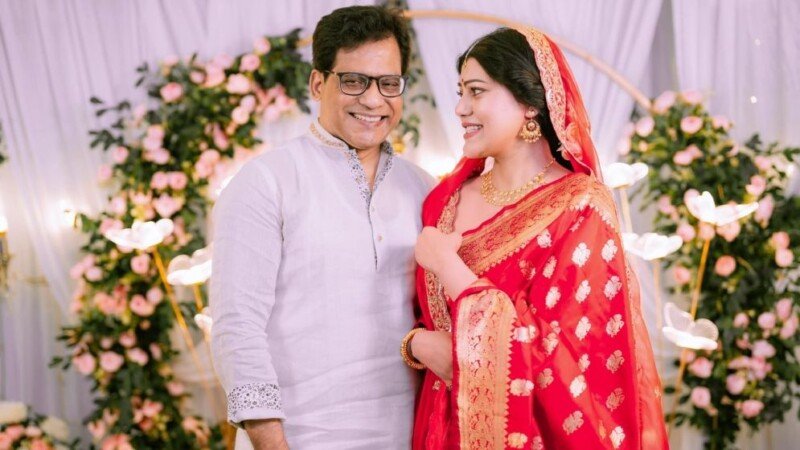 মায়ের শাড়ি পরে বিয়ের পিঁড়িতে তানজিকা, জানা গেল পাত্রের পরিচয়