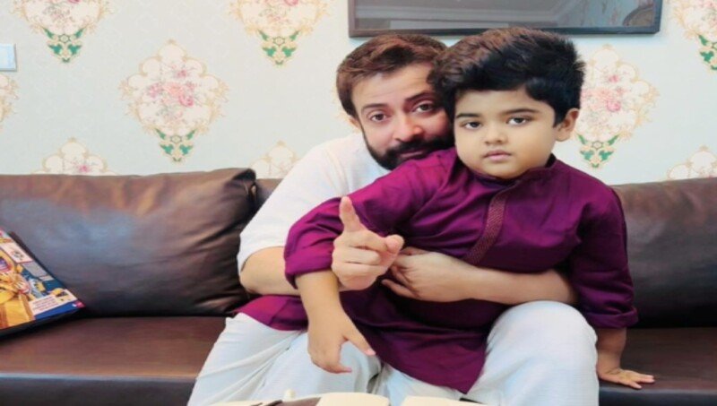 ছেলে বীরের জন্মদিনে খুনসুটিতে মাতলেন শাকিব খান