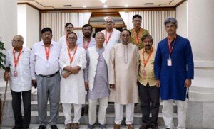 প্রধান উপদেষ্টার সঙ্গে রাজনৈতিক দলের নেতাদের বৈঠক