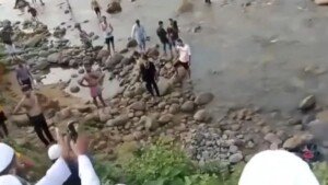 জাফলংয়ে পর্যটকদের সঙ্গে হাতাহাতি, উৎমাছড়ায় যেতে মানা