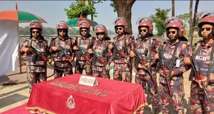 সুনামগঞ্জ সীমান্তে ২৪ বিস্ফোরক দ্রব্য উদ্ধার