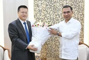 প্রধানমন্ত্রী তারেক রহমানকে চীন সফরের আমন্ত্রণ