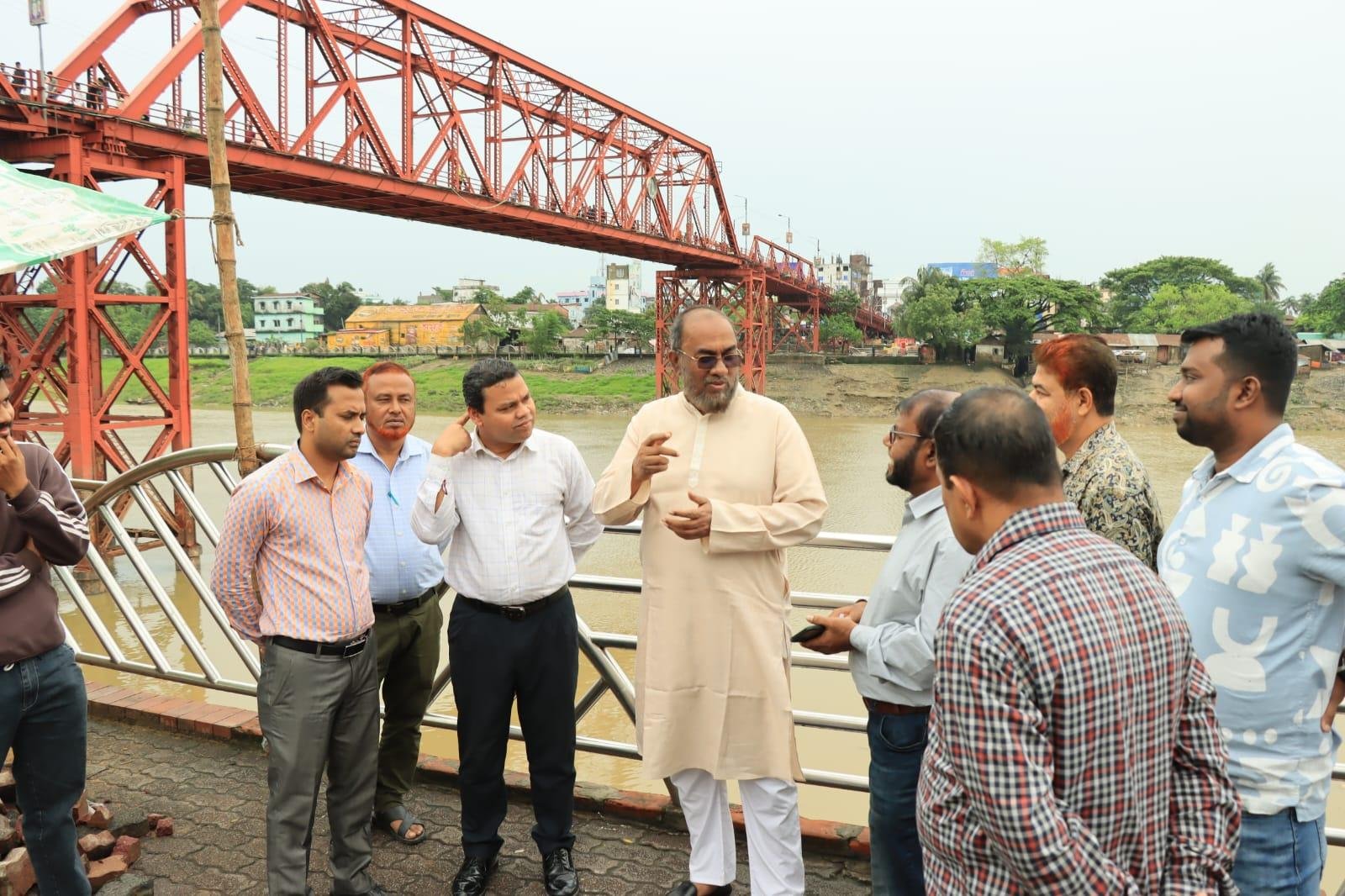 <span style='color:#ff0000;font-size:16px;'>সুরমা নদীর তীর উন্নয়ন প্রকল্প পরিদর্শন</span> <br> ঐতিহ্য রক্ষায় সমন্বিত উদ্যোগের ওপর জোর দিলেন সিসিক প্রশাসক