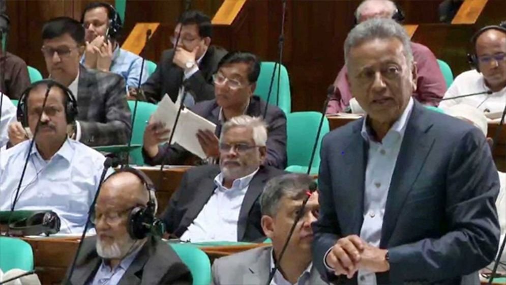 ২০২৬-২৭ অর্থবছরের বাজেট উত্থাপন করছেন অর্থমন্ত্রী
