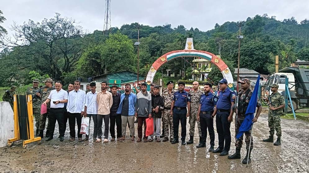 তামাবিল দিয়ে ৭ বাংলাদেশিকে ফেরত পাঠাল ভারত